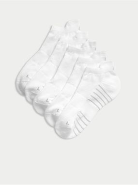 Sada piatich párov pánskych športových ponožiek v bielej farbe Marks & Spencer Trainer Liners™