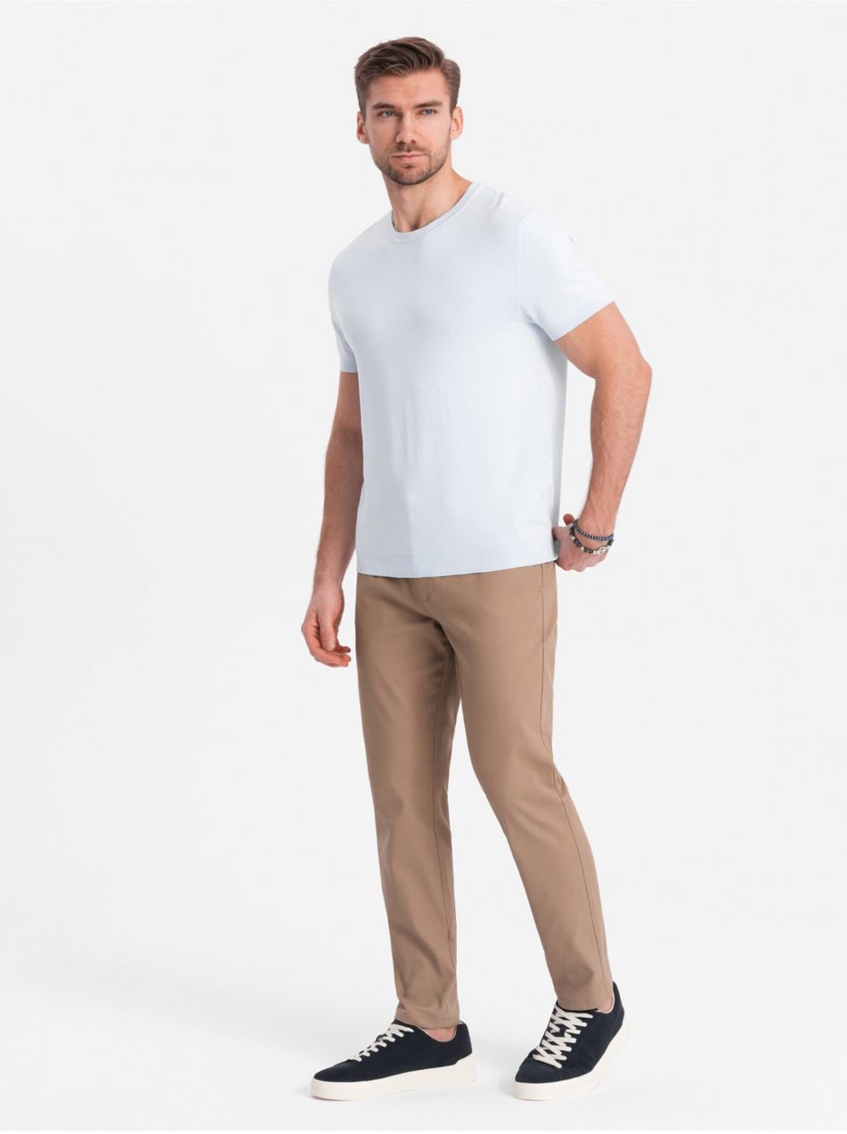 Svetlo hnedé pánske slim fit chino nohavice Ombre Clothing