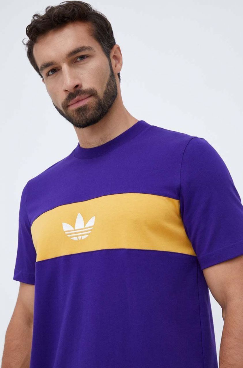 Bavlnené tričko adidas Originals fialová farba, vzorovaný