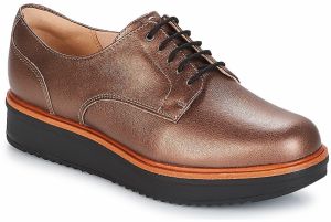 Derbie Clarks  TEADALE