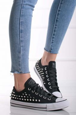 Čierne nízke vybíjané tenisky Chuck Taylor All Star Studded