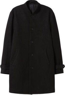 Bershka Prechodný kabát  čierna