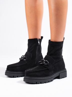 Black women's ankle boots on the Shelvt platform