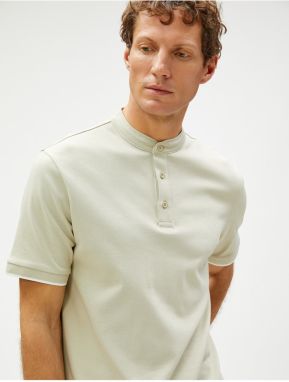 Koton T-Shirt with a wide collar, Slim fit Buttoned Short Sleeves Pile