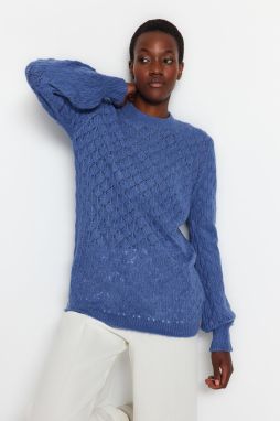 Trendyol Blue mäkký textúrovaný prelamovaný/perforovaný pletený sveter
