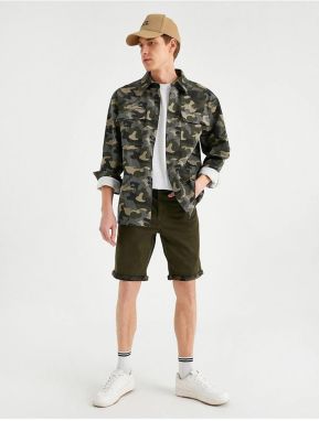 Koton Camouflage Inside Gabardine Shorts