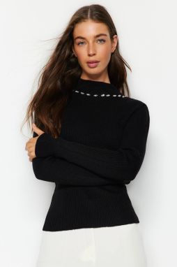 Trendyol Black Stone vyšívaný pletený sveter