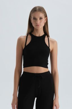 Dagi Black Rope Strap Halter Neck Crop Undershirt