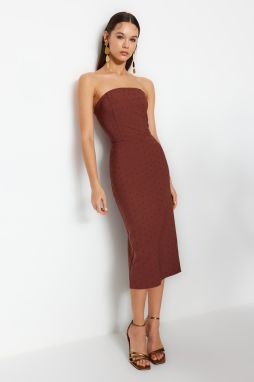 Trendyol hnedá vypasovaná podšívka tkaný lesklý kameň elegantné večerné šaty