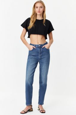 Trendyol Blue More Sustainable High Waist Slim Mom Jeans