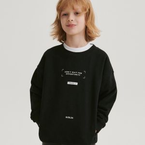 Reserved - Boys` jogging top - Čierna