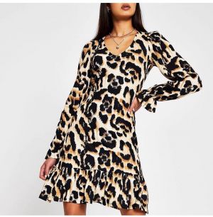 Mini šaty s leopard vzorom