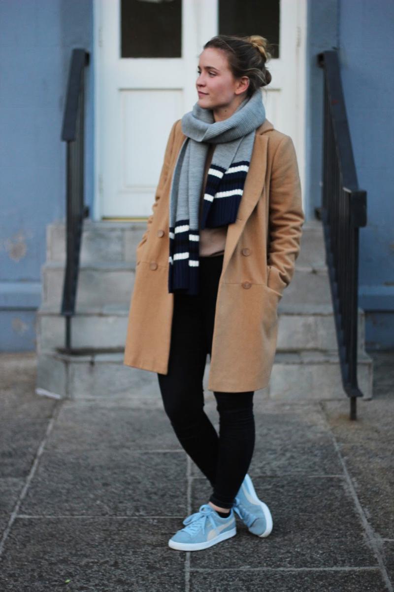modré puma clyde tenisky