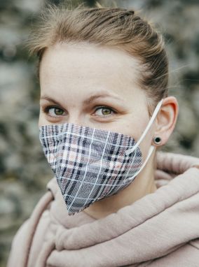 Modrý vzorovaný respirátor FFP2 s nanomembránou Respirátory