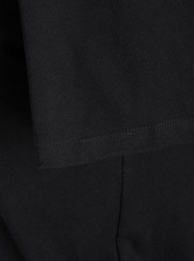 Balenie dvoch čiernych basic tričiek s véčkovým výstrihom Jack & Jones galéria