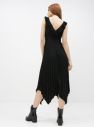 Čierne šaty s plisovanou sukňou Dorothy Perkins galéria