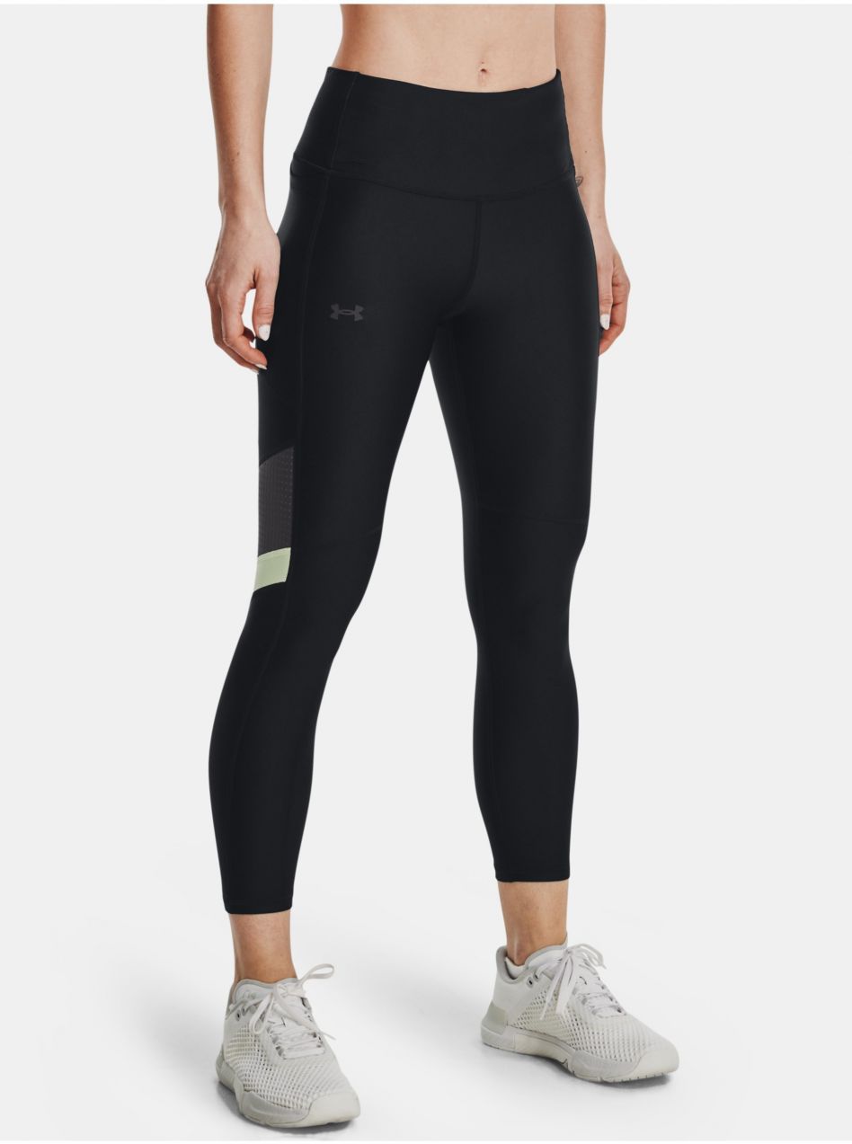 Nohavice a kraťasy pre ženy Under Armour - čierna