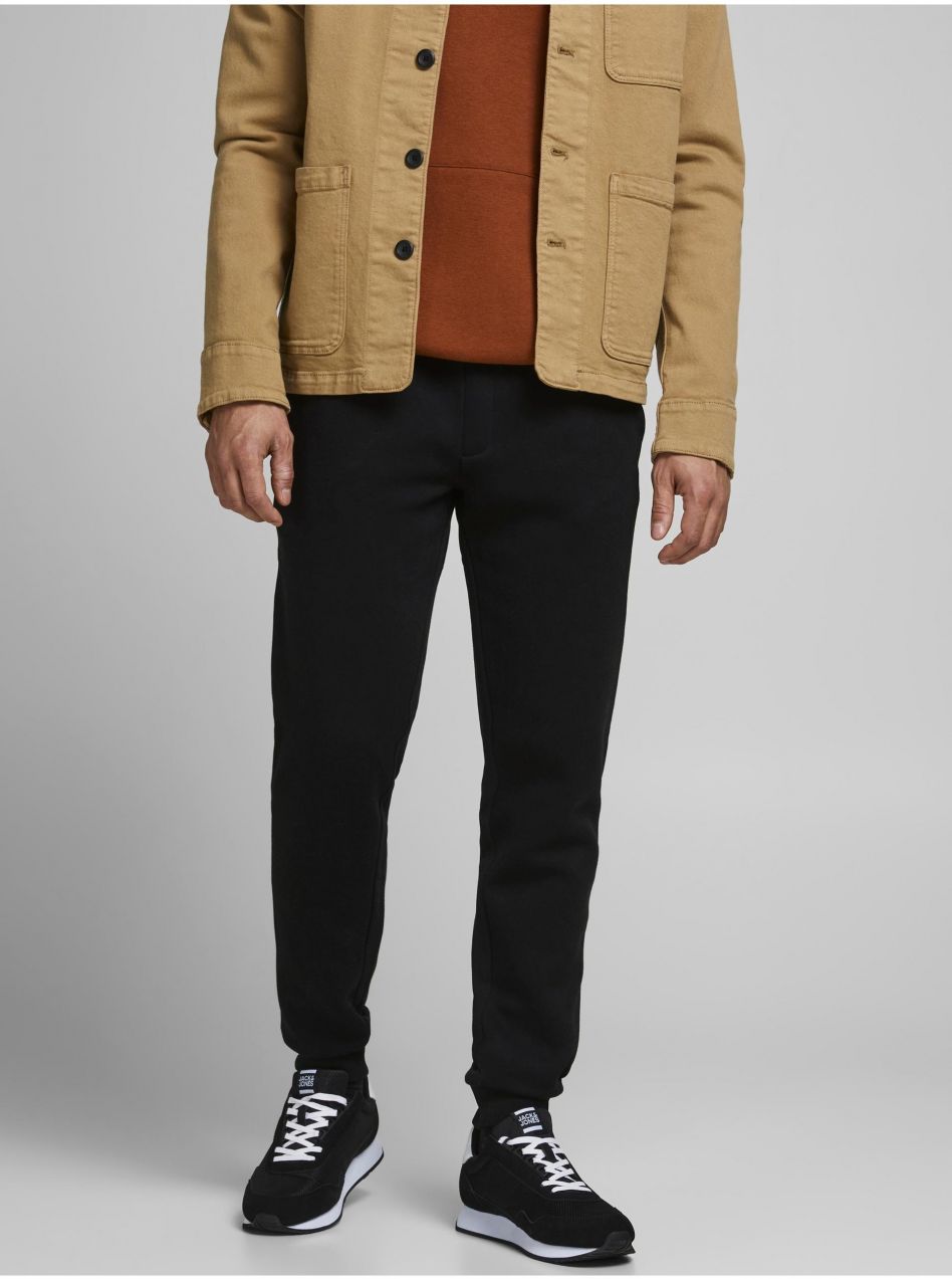 Čierne tepláky Jack & Jones Gordon