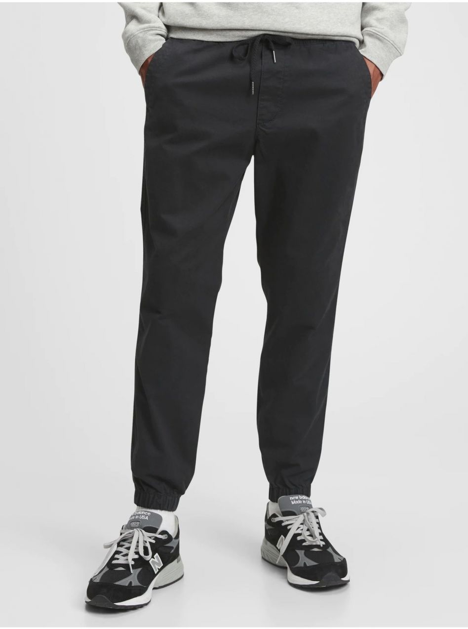 Čierne pánske nohavice GAP essential joggers