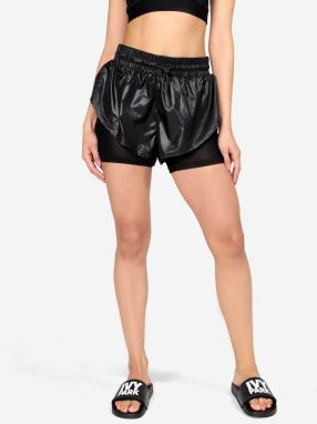 Čierne kraťasy so všitou elastickou časťou Ivy Park