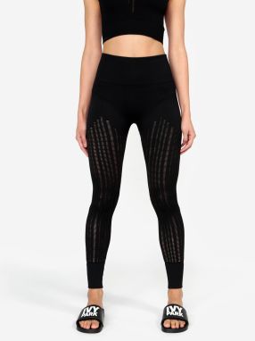Čierne legíny s prestrihmi Ivy Park