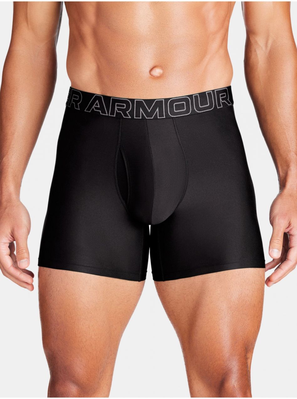 Súprava troch pánskych boxeriek v čierne farbe Under Armour UA Perf Tech 6in