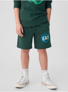 Zelené chlapčenské teplákové kraťasy GAP