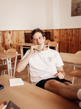 Biele pánske tričko ZOOT Original Svačina od maminky