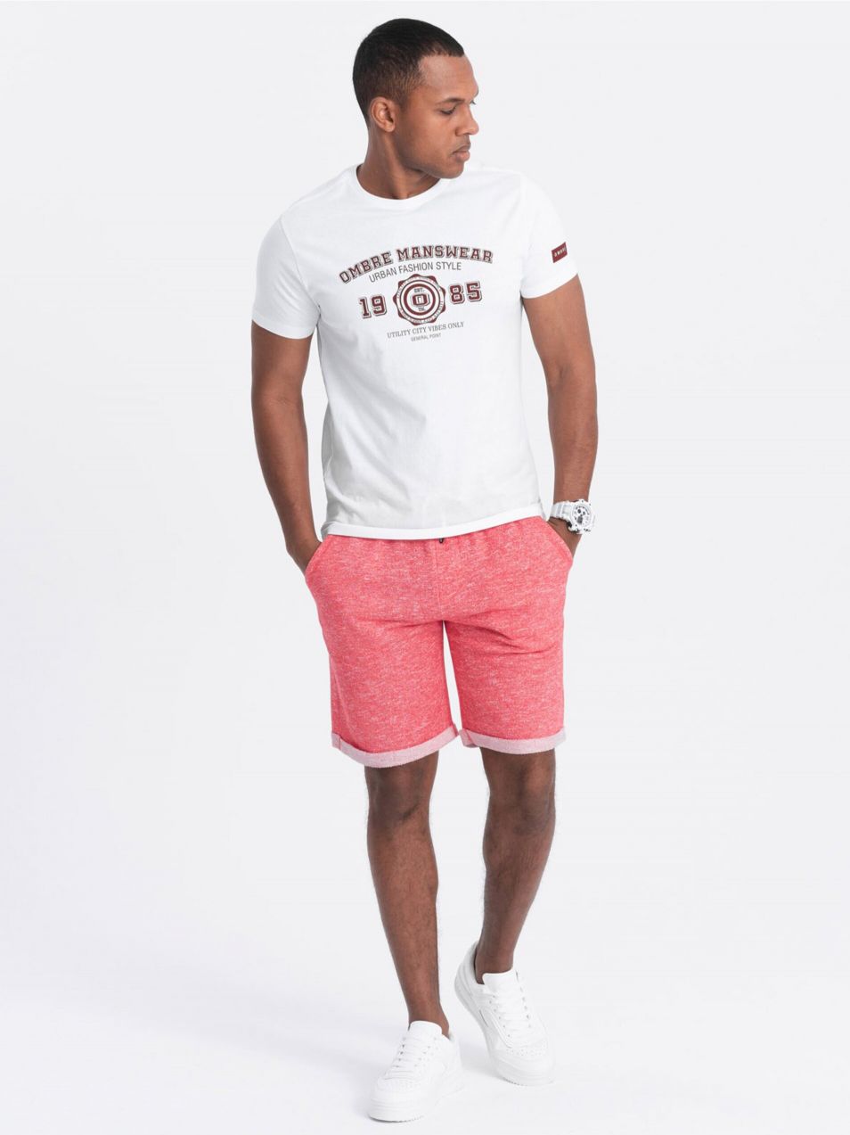 Červené pánske melírované kraťasy Ombre Clothing