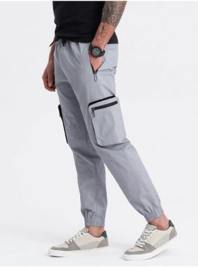 Svetlosivé pánske cargo jogger nohavice Ombre Clothing