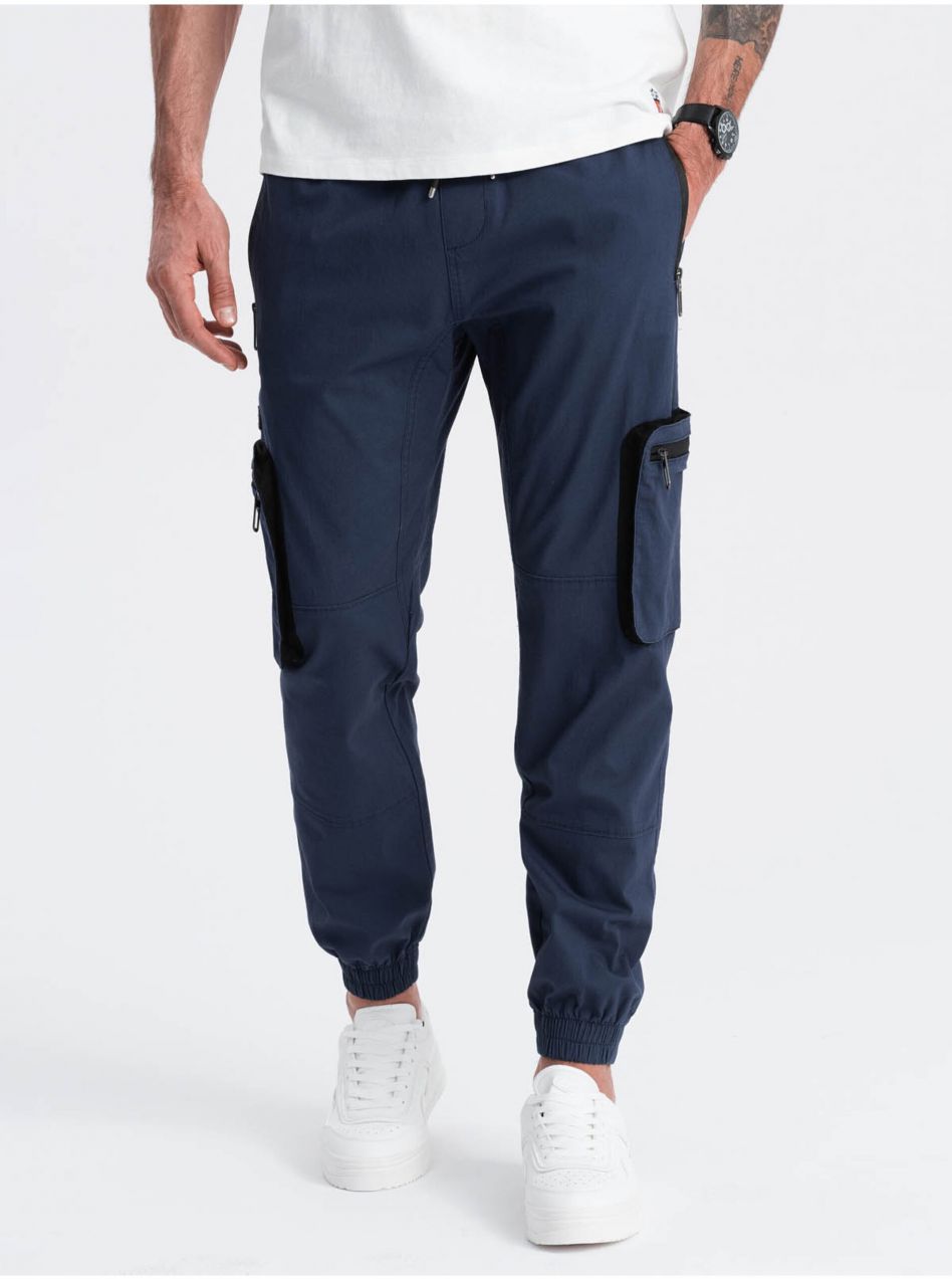 Tmavomodré pánske cargo jogger nohavice Ombre Clothing