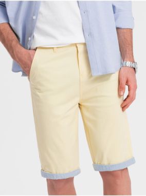 Žlté  pánske chino kraťasy s džínsovým lemom Ombre Clothing