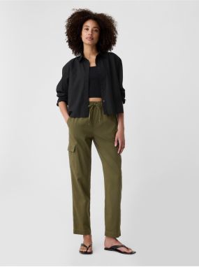 Dámske nohavice s vreckami Mid Rise Easy Cargo GAP