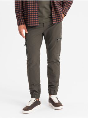 Pánske nohavice jogger s vreckami a potlačou tmavo olivovo zelené Ombre Clothing