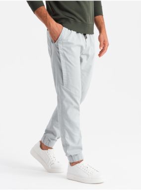 Pánske pletené tepláky so záhybmi svetlo šedej Ombre Clothing