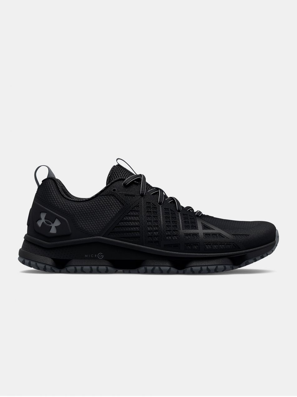 Pánske topánky Under Armour UA MG Strikefast