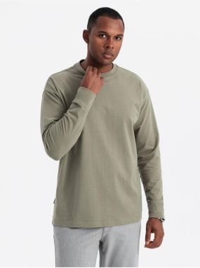 Pánske bavlnené tričko LOOSE FIT s dlhým rukávom a okrúhlym výstrihom - khaki V4 OM-LSBC-0129 Ombre Clothing