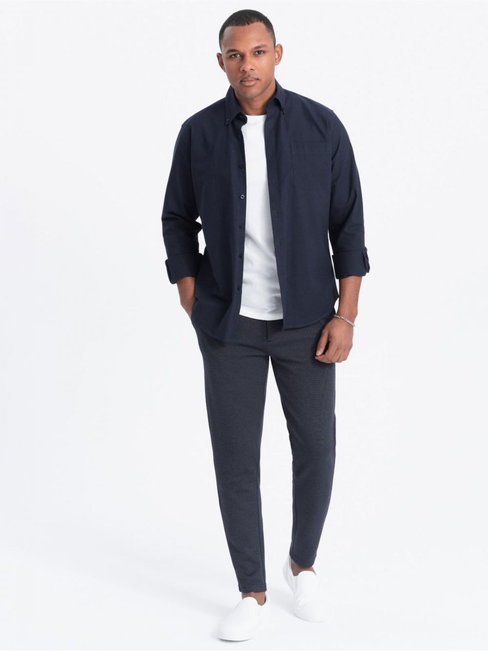 Tmavomodré pánske carrot nohavice Ombre Clothing