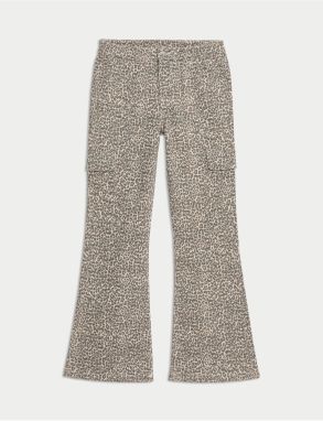 Džínsy bežného strihu s rozšírenými nohavicami a leopardím potlačou (2–16 rokov) Marks & Spencer viacfarebná