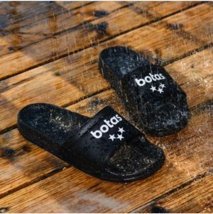 Botas Flopy Dark - Dámske gumové šľapky čierne česká výroba zo Zlína 37