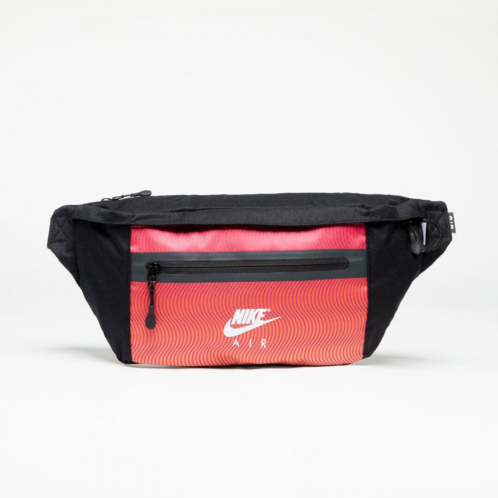 Ľadvinka Nike Elemental Premium Fanny Pack Black/ Black/ White Universal