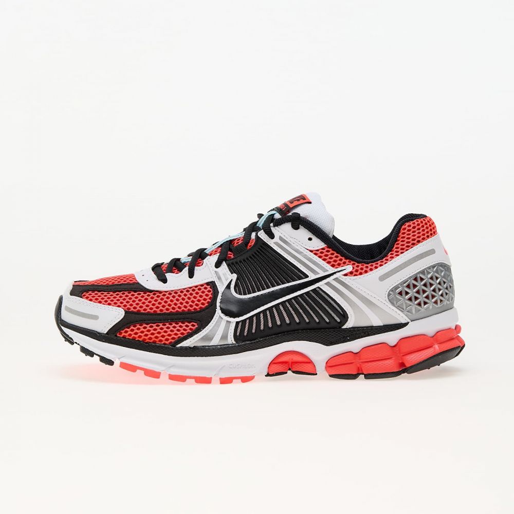 Tenisky Nike Zoom Vomero 5 Se Bright Crimson/ Black-Glacier Ice EUR 44.5