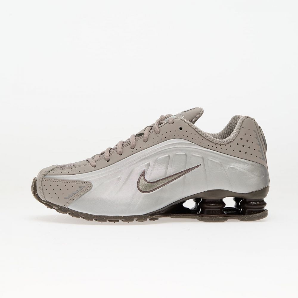 Tenisky Nike Shox R4 Cave Stone/ Cave Stone-College Grey-Baroque Brown-Mtlc Silver-College Grey EUR 44