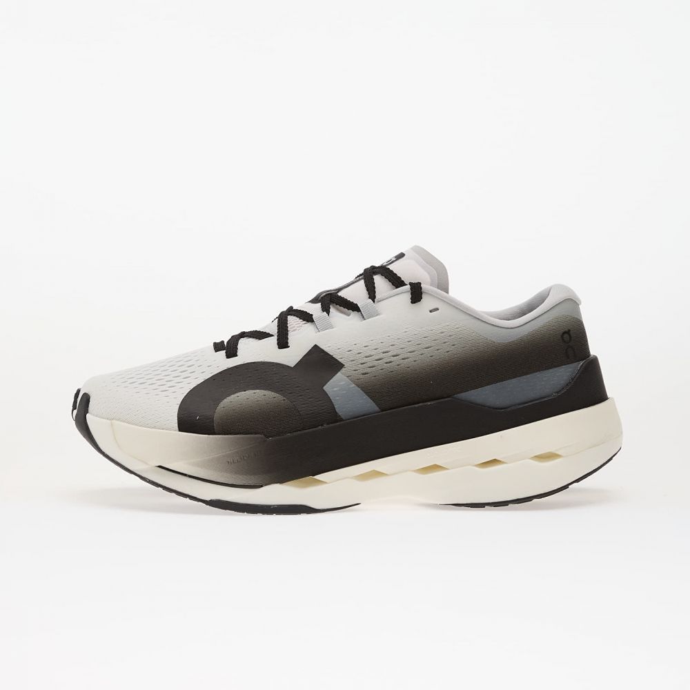 Tenisky On M Cloudboom Max White/ Black EUR 43