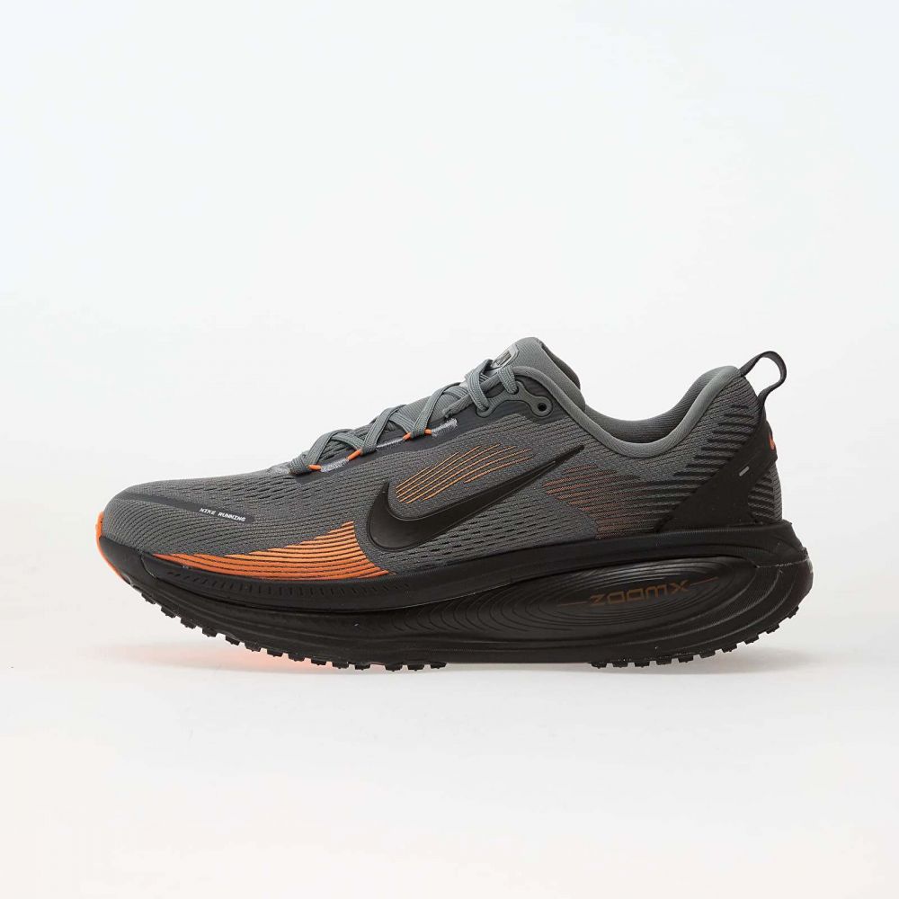 Tenisky Nike Vomero 18 Smoke Grey/ Black-Total Orange EUR 45.5