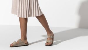 Birkenstock Arizona Soft Footbed Suede Leather Taupe Narrow Fit galéria