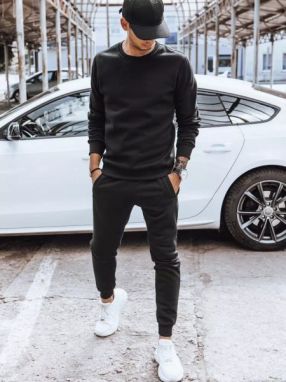 Trendy pánska tepláková súprava v čiernej farbe