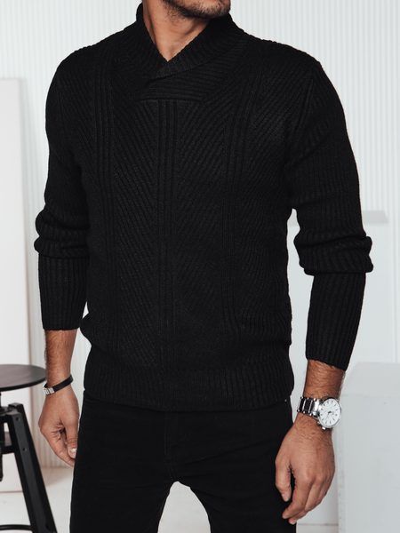Trendy vlnený sveter na zimu v čiernej farbe