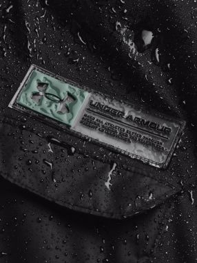 Vesta Under Armour AF STORM HOODED VEST-BLK galéria