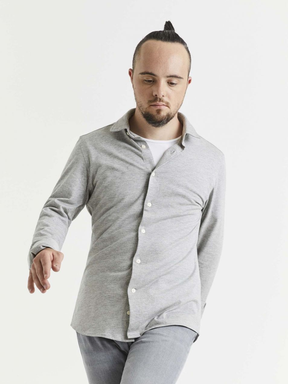 pre mužov Celio - sivá